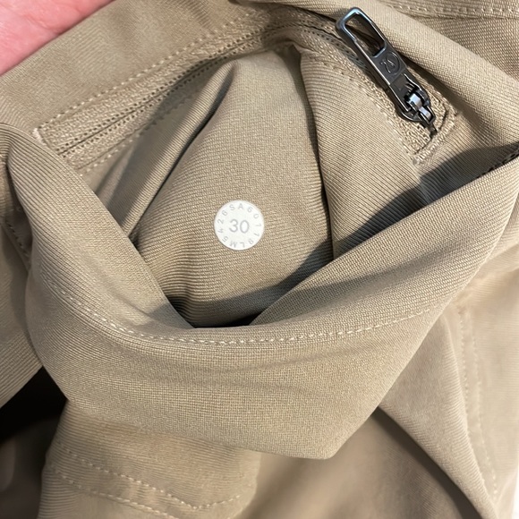 Lululemon ABC khaki golf pants - Picture 6 of 7